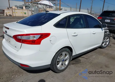 2014 Ford Focus Se z USA, uszkodzony, nr VIN 1FADP3F25EL413745